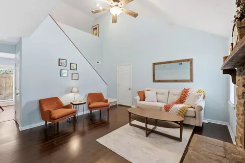 200 Jon Allen Ln, Lexington, KY 40515