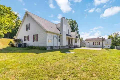 Exterior - 221 Sandy Hills Ln, Corbin, KY 40701 photo 8 of 9