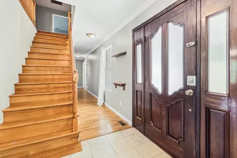 Entry Way - 221 Sandy Hills Ln, Corbin, KY 40701 photo 3 of 4