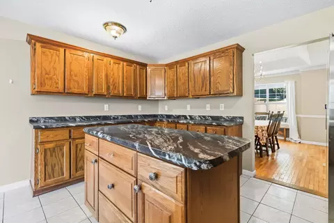 Kitchen - 221 Sandy Hills Ln, Corbin, KY 40701 photo 5 of 6