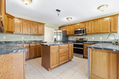 Kitchen - 221 Sandy Hills Ln, Corbin, KY 40701 photo 1 of 6