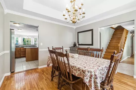 Dining - 221 Sandy Hills Ln, Corbin, KY 40701 photo 3 of 4