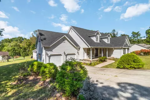 Exterior - 221 Sandy Hills Ln, Corbin, KY 40701 photo 3 of 9