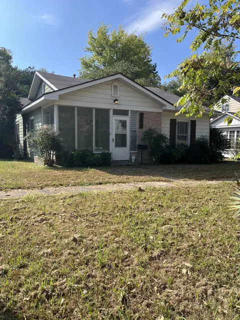 715 Magnolia St, Hickman, KY 42050