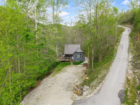 Exterior - 175 Bootleg Rdg, Stanton, KY 40380 photo 2 of 12