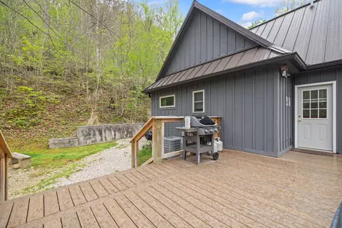 Exterior - 175 Bootleg Rdg, Stanton, KY 40380 photo 10 of 12