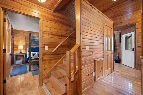 Entry Way - 175 Bootleg Rdg, Stanton, KY 40380 photo 2 of 3
