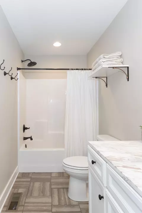 Bath - 220 John Purdom Dr, Almo, KY 42020 photo 3 of 4