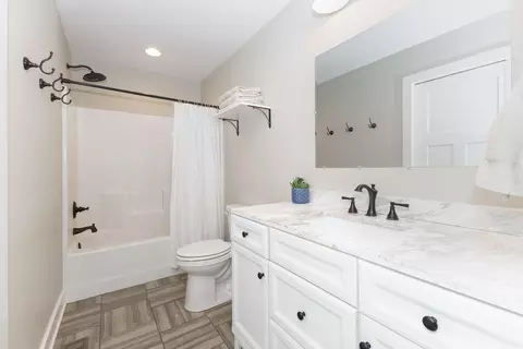Bath - 220 John Purdom Dr, Almo, KY 42020 photo 4 of 4