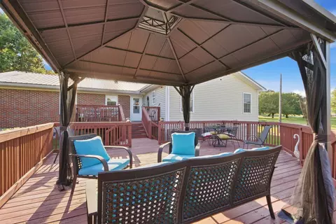 Exterior - 621 Copper Creek Rd, Berea, KY 40403 photo 12 of 17