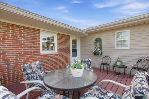 Exterior - 621 Copper Creek Rd, Berea, KY 40403 photo 7 of 17