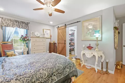 Bedroom - 621 Copper Creek Rd, Berea, KY 40403 photo 2 of 6