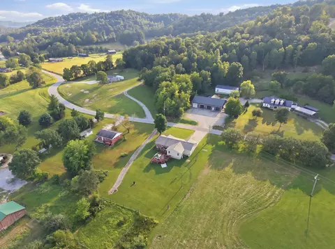 View/Area - 621 Copper Creek Rd, Berea, KY 40403 photo 1 of 9