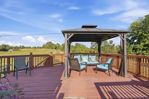 Exterior - 621 Copper Creek Rd, Berea, KY 40403 photo 9 of 17