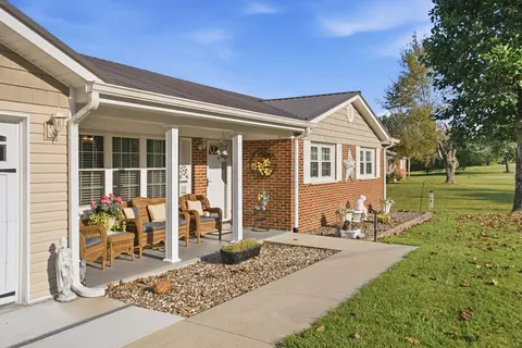 Exterior - 621 Copper Creek Rd, Berea, KY 40403 photo 5 of 17