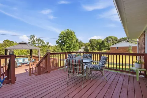 Exterior - 621 Copper Creek Rd, Berea, KY 40403 photo 6 of 17