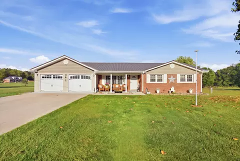 Exterior - 621 Copper Creek Rd, Berea, KY 40403 photo 2 of 17