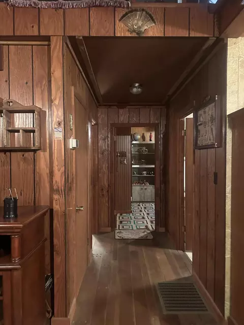 Entry Way - 300 Boulder Dr, London, KY 40741 photo 1 of 2