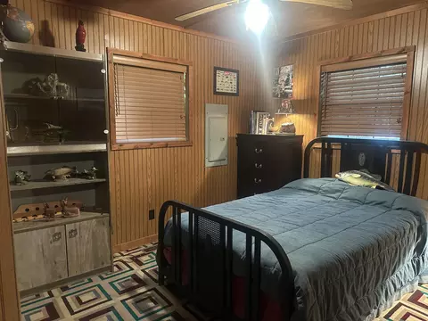Bedroom - 300 Boulder Dr, London, KY 40741 photo 3 of 4