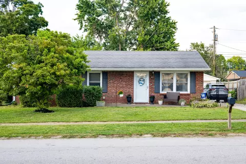 838 Mildred St, Versailles, KY 40383