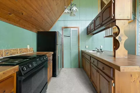 Kitchen - 141 Lick Fork Rd, Middlesboro, KY 40965 photo 1 of 1