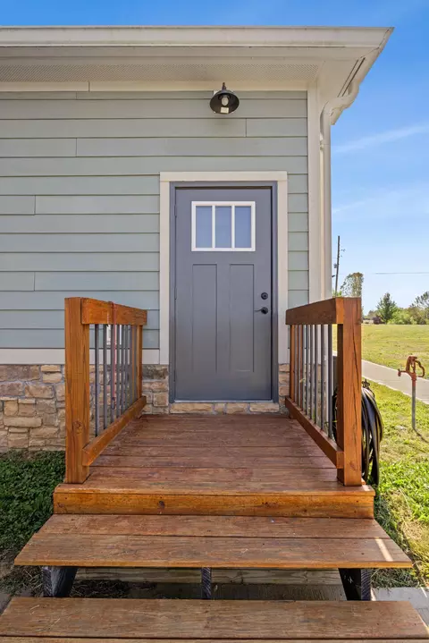 Exterior - 100 Collins Risk Rd, Georgetown, KY 40324 photo 13 of 19