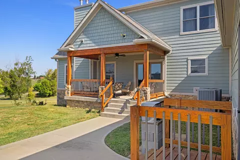 Exterior - 100 Collins Risk Rd, Georgetown, KY 40324 photo 10 of 19