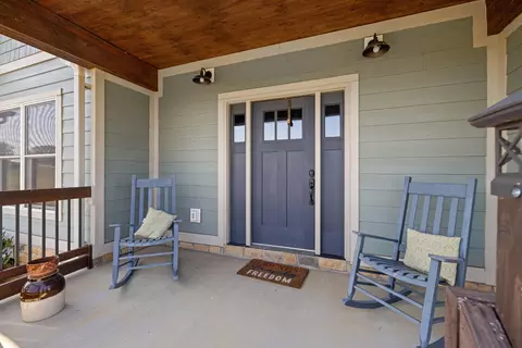 Exterior - 100 Collins Risk Rd, Georgetown, KY 40324 photo 6 of 19