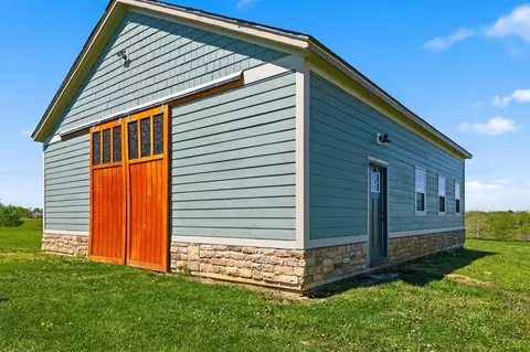 Exterior - 100 Collins Risk Rd, Georgetown, KY 40324 photo 15 of 19