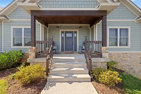 Exterior - 100 Collins Risk Rd, Georgetown, KY 40324 photo 3 of 19