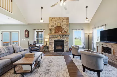 Living - 100 Collins Risk Rd, Georgetown, KY 40324 photo 1 of 4