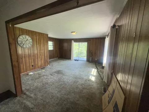 Living - 59 Pope Dr, Murray, KY 42071 photo 3 of 4