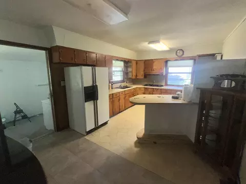 Kitchen - 59 Pope Dr, Murray, KY 42071 photo 1 of 3