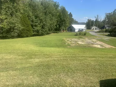 Exterior - 59 Pope Dr, Murray, KY 42071 photo 2 of 5