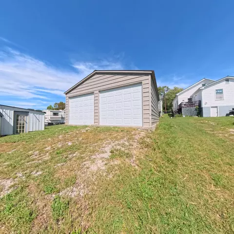 Other - 628 Cantrill St, Irvine, KY 40336 photo 3 of 5