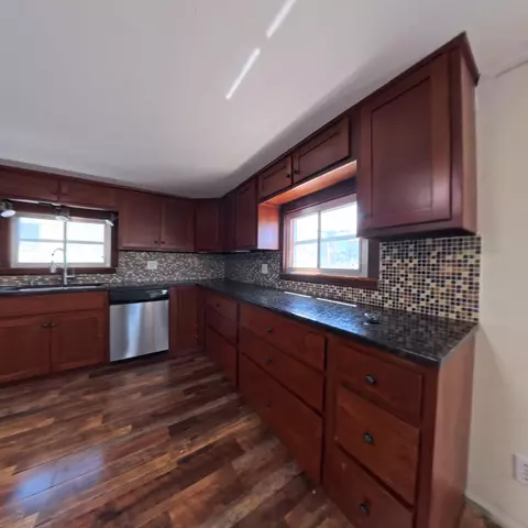 Kitchen - 628 Cantrill St, Irvine, KY 40336 photo 5 of 5