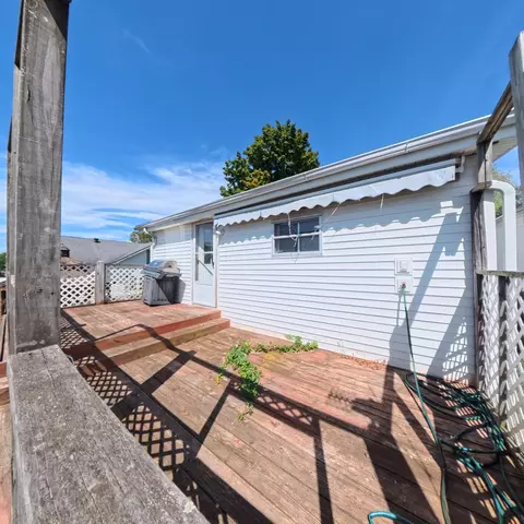 Exterior - 628 Cantrill St, Irvine, KY 40336 photo 4 of 4