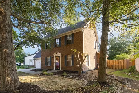 1708 Houndstooth Gln, Lexington, KY 40515