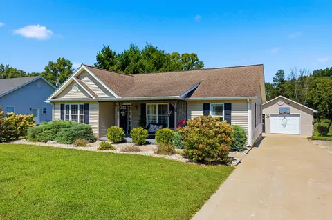 1314 Alton Station Rd, Lawrenceburg, KY 40342