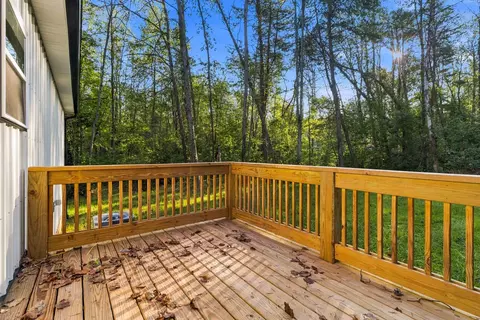 Exterior - 221 Pine Tree Circle Dr, Nancy, KY 42544 photo 6 of 11