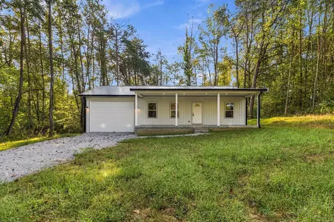 Exterior - 221 Pine Tree Circle Dr, Nancy, KY 42544 photo 2 of 11
