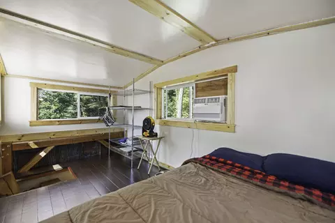 Bedroom - 258 Black Bear Ridge Rd, Campton, KY 41301 photo 1 of 1