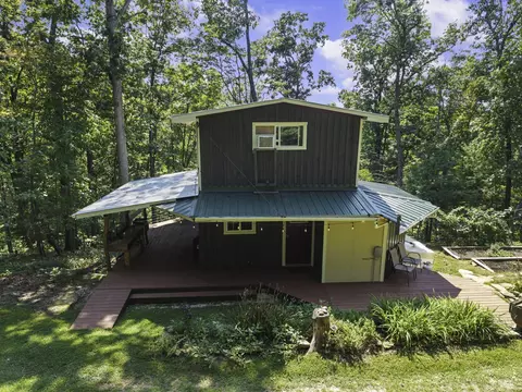 Exterior - 258 Black Bear Ridge Rd, Campton, KY 41301 photo 6 of 19