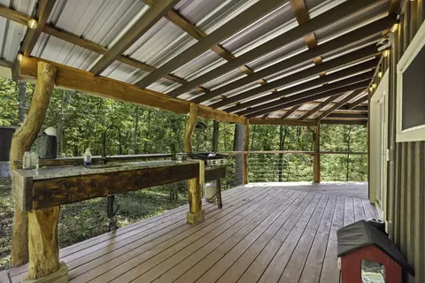 Exterior - 258 Black Bear Ridge Rd, Campton, KY 41301 photo 13 of 19