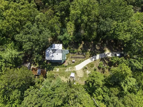 View/Area - 258 Black Bear Ridge Rd, Campton, KY 41301 photo 7 of 7