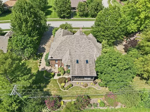 View/Area - 913 Cabernet Dr, Berea, KY 40403 photo 9 of 12