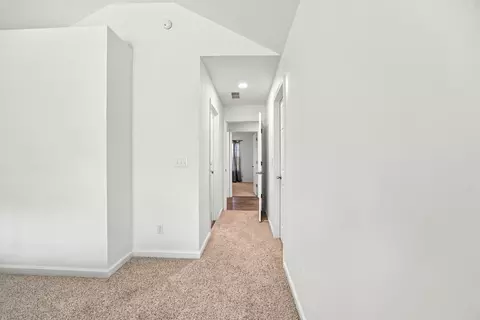 Entry Way - 36 Lazy Trail Rd, Nancy, KY 42544 photo 8 of 9