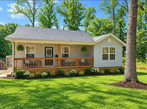 Exterior - 36 Lazy Trail Rd, Nancy, KY 42544 photo 3 of 14