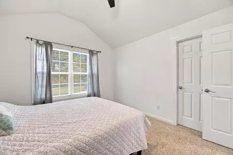 Bedroom - 36 Lazy Trail Rd, Nancy, KY 42544 photo 6 of 13