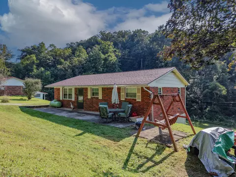 Exterior - 490 Cribbs Hl, Grayson, KY 41143 photo 1 of 7